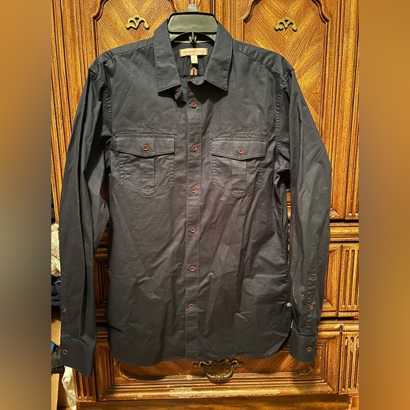 BRAND NEW WITHOUT TAGS MENS CASUAL BUTTON DOWN SHIRT NWOT - Picture 2 of 6